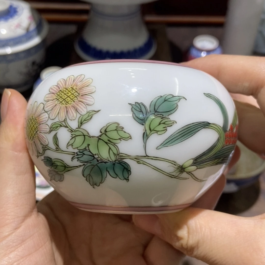 用***8陶瓷艺术品的制作