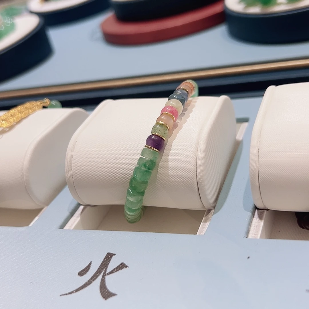 未镶嵌手镯石英质玉