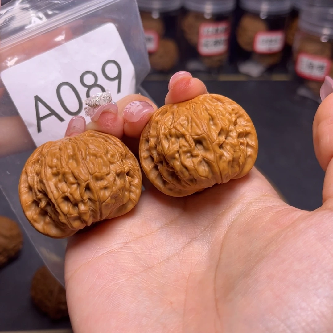 文玩核桃吊坠磨盘41.8