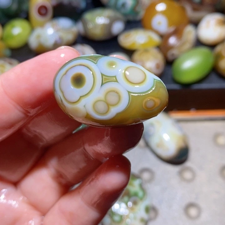 未镶嵌玛瑙/玉髓珠宝半成品58
