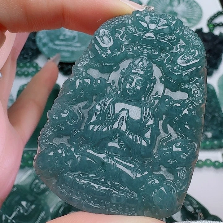 翡翠未镶嵌颈饰天然的A货翡翠多样性发其一