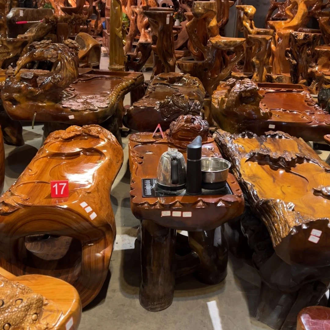 鸡翅木爱***赢根雕作品欣赏和研究