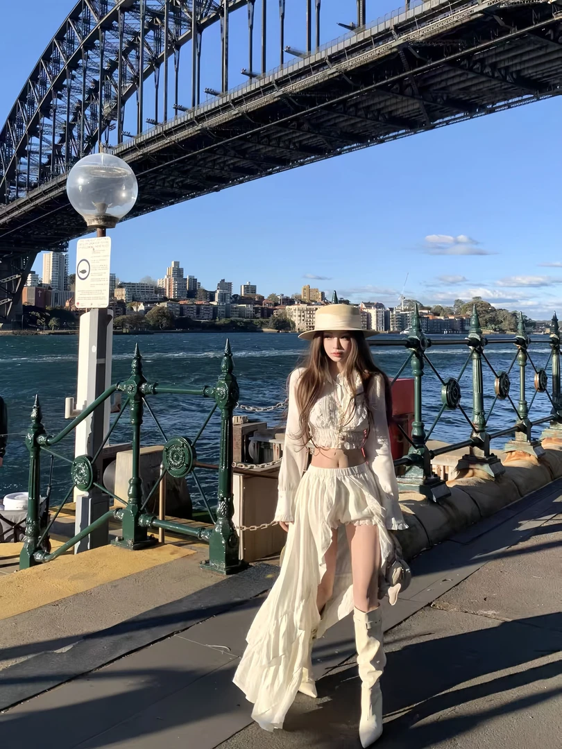 纯欲风辣妹蕾丝长袖衬衫上衣法式性感不规则裙摆半身裙裙裤套装