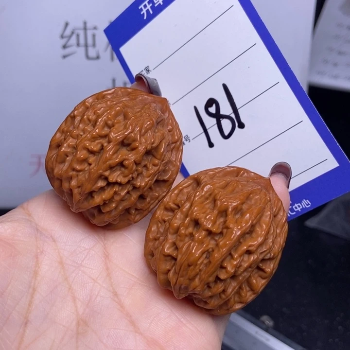 文玩核桃把件181/38虎头