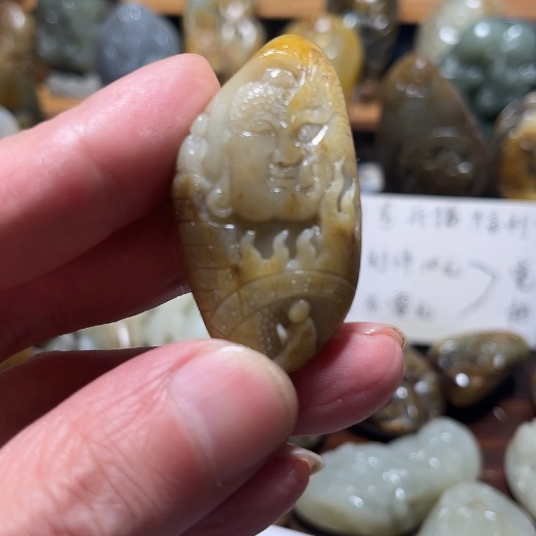 和田玉（子料）未镶嵌车挂