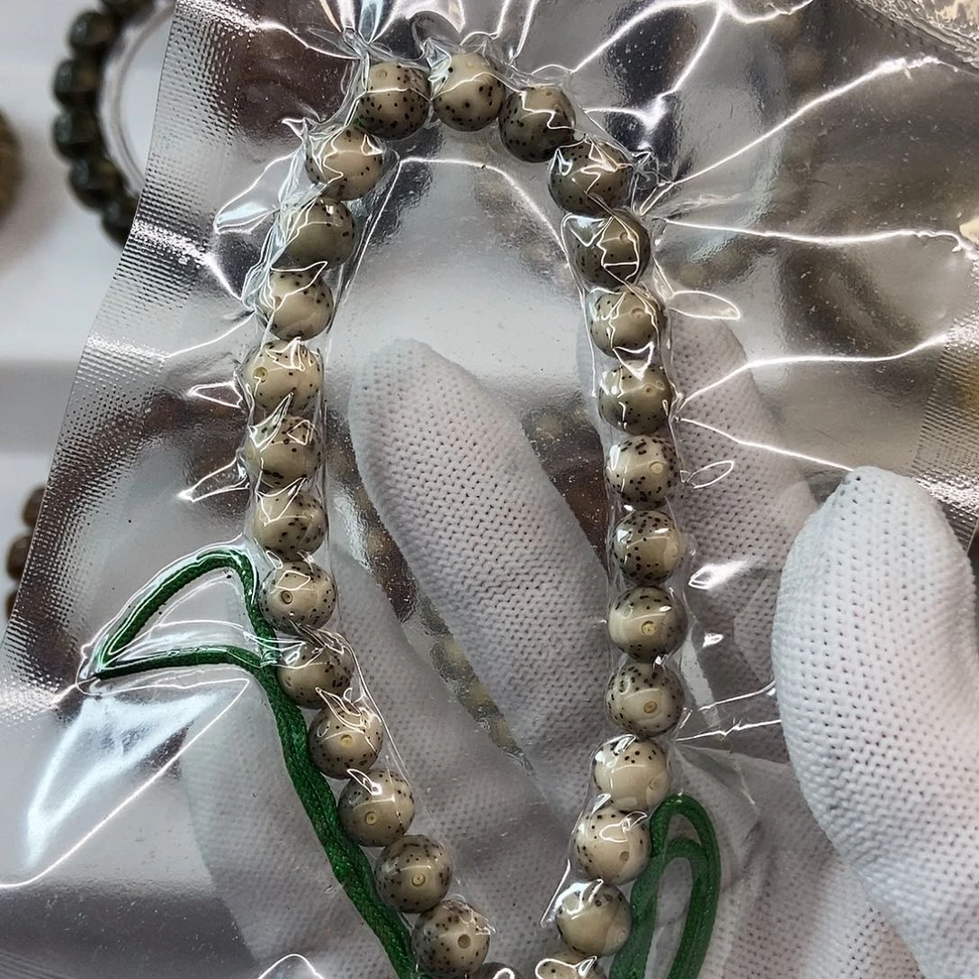 手串星月菩提8圆珠大留白24