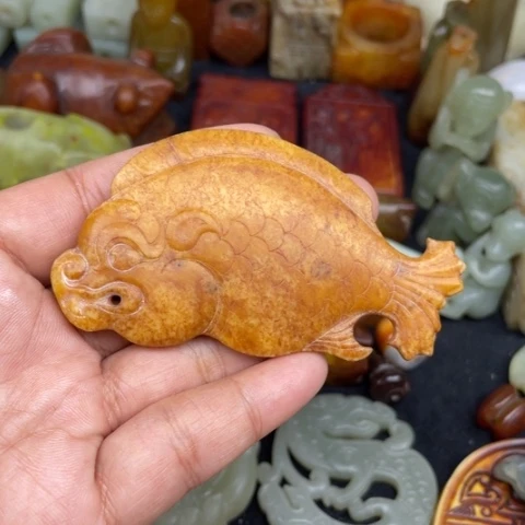 和田玉未镶嵌颈饰79