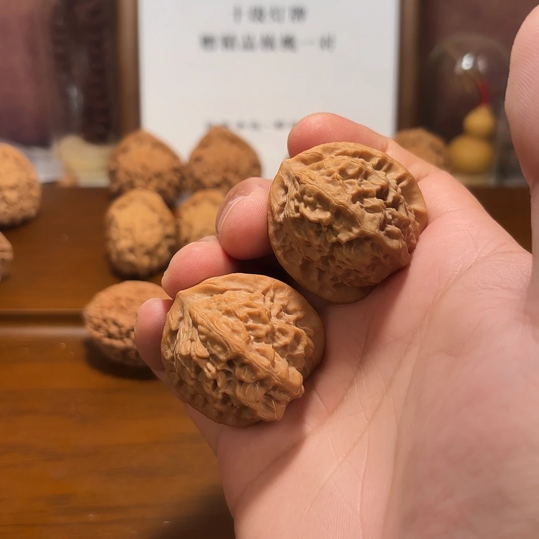 吊坠文玩核桃瓷娃娃