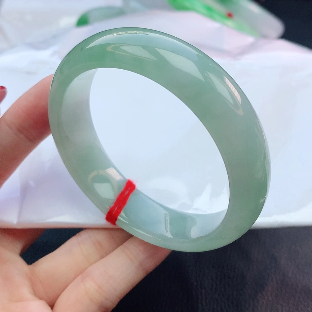 翡翠手镯未镶嵌56圈口100357