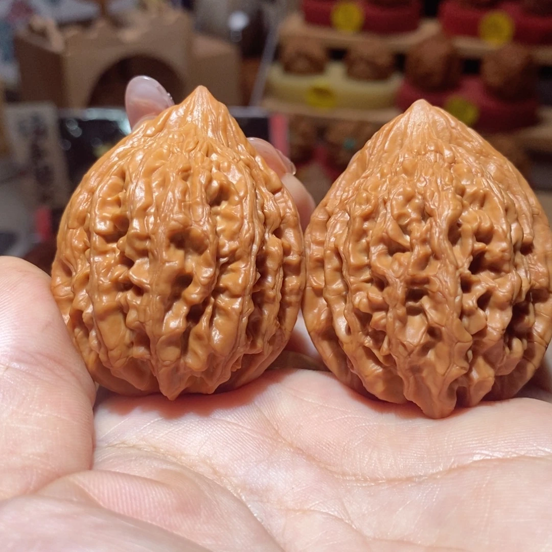 文玩核桃把件全品树头41尺大沽石