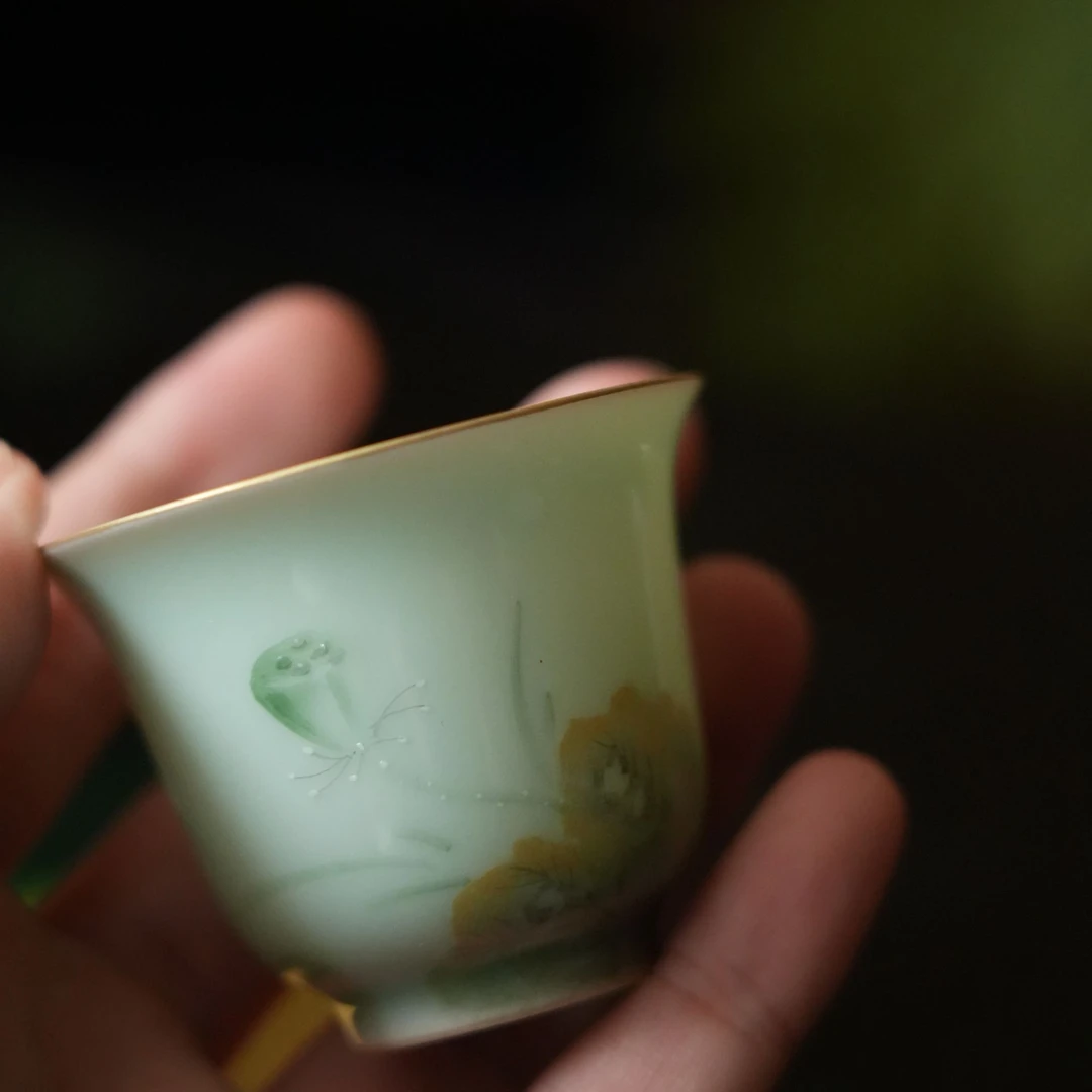 【雲梦茶器】雲由山坊-豆青荷花客杯