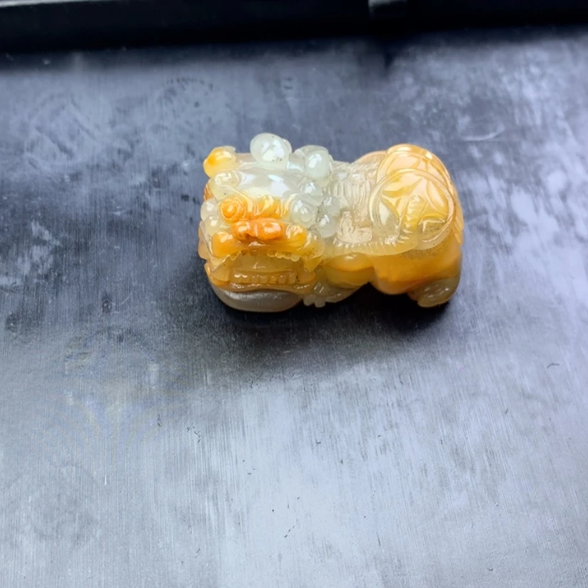 【闪购商品】石英质玉(黄龙玉)挂件未镶嵌
