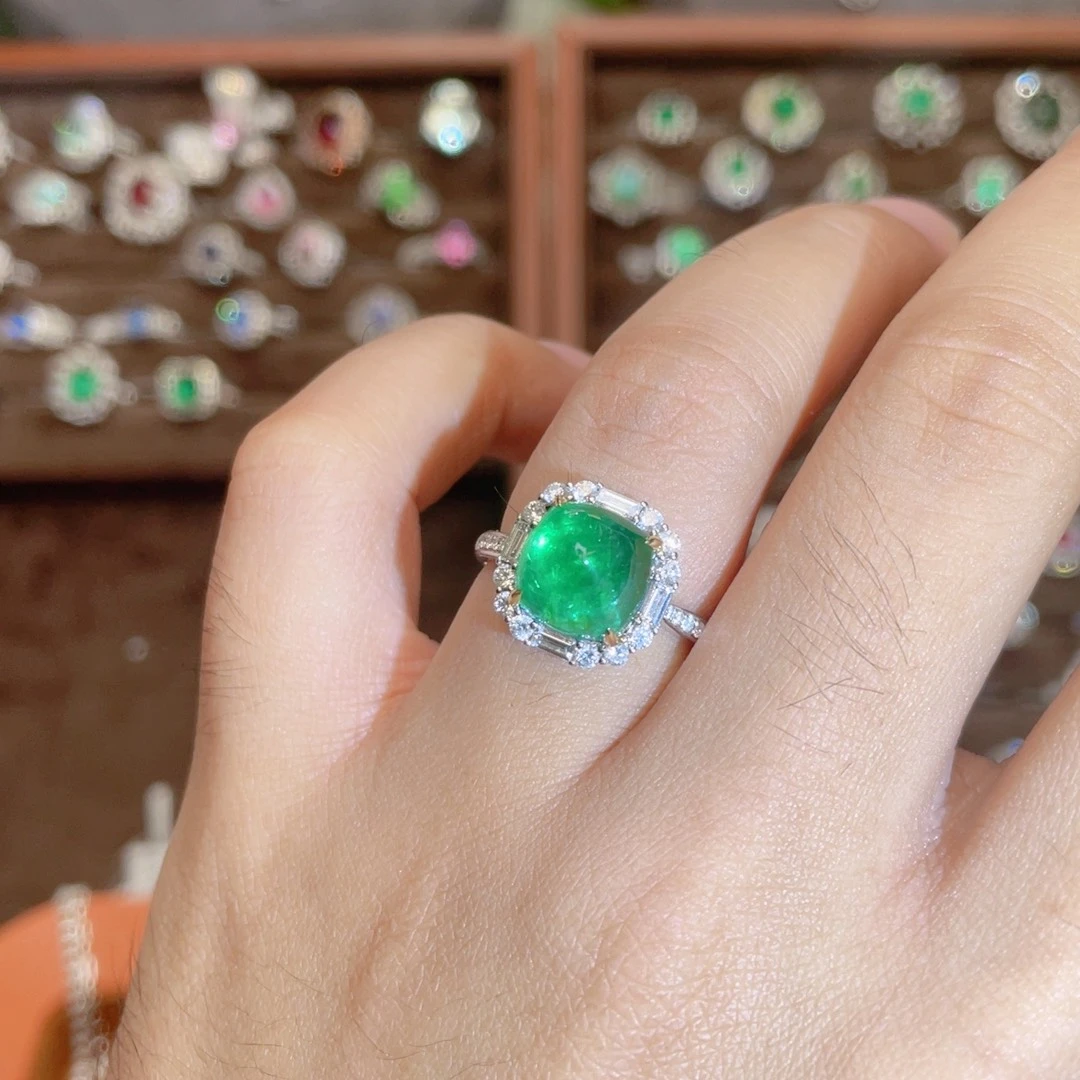 祖母绿戒指18K金镶嵌4.56ct