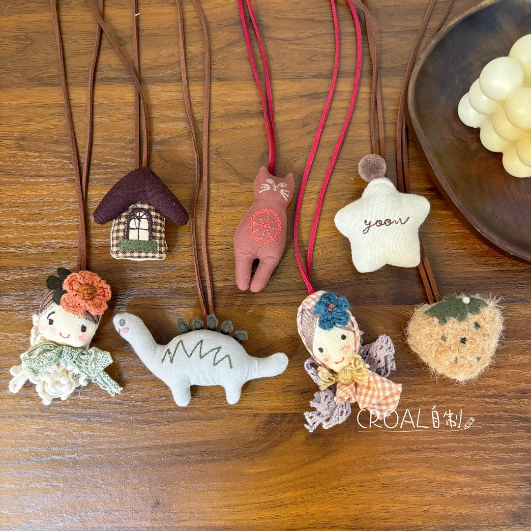 儿童秋冬项链韩系挂脖装饰女童宝宝秋冬毛衣链条布艺穿搭配饰挂饰