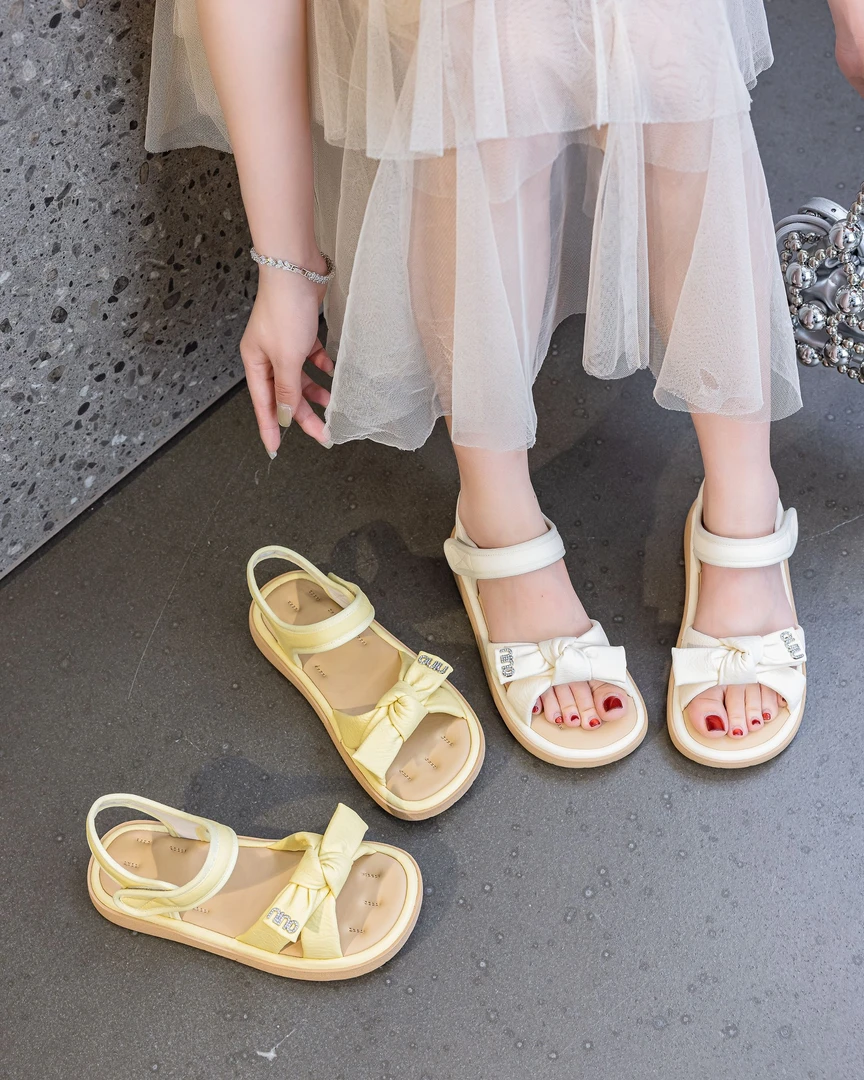 2596大码女鞋凉鞋2025新款夏季外穿高级感时尚百搭休闲软底