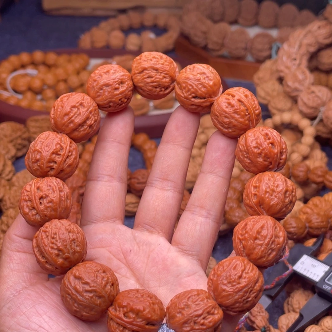 文玩核桃手串绣球