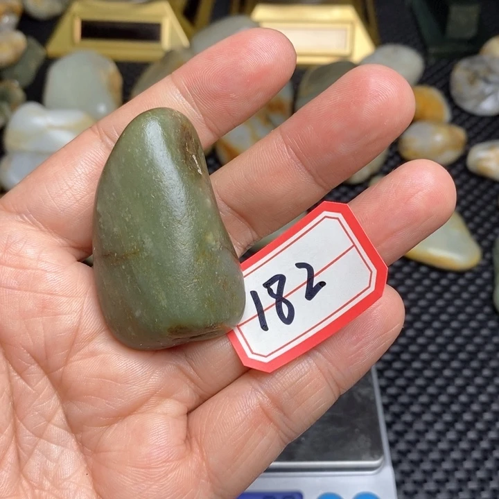 未镶嵌和田玉把件182