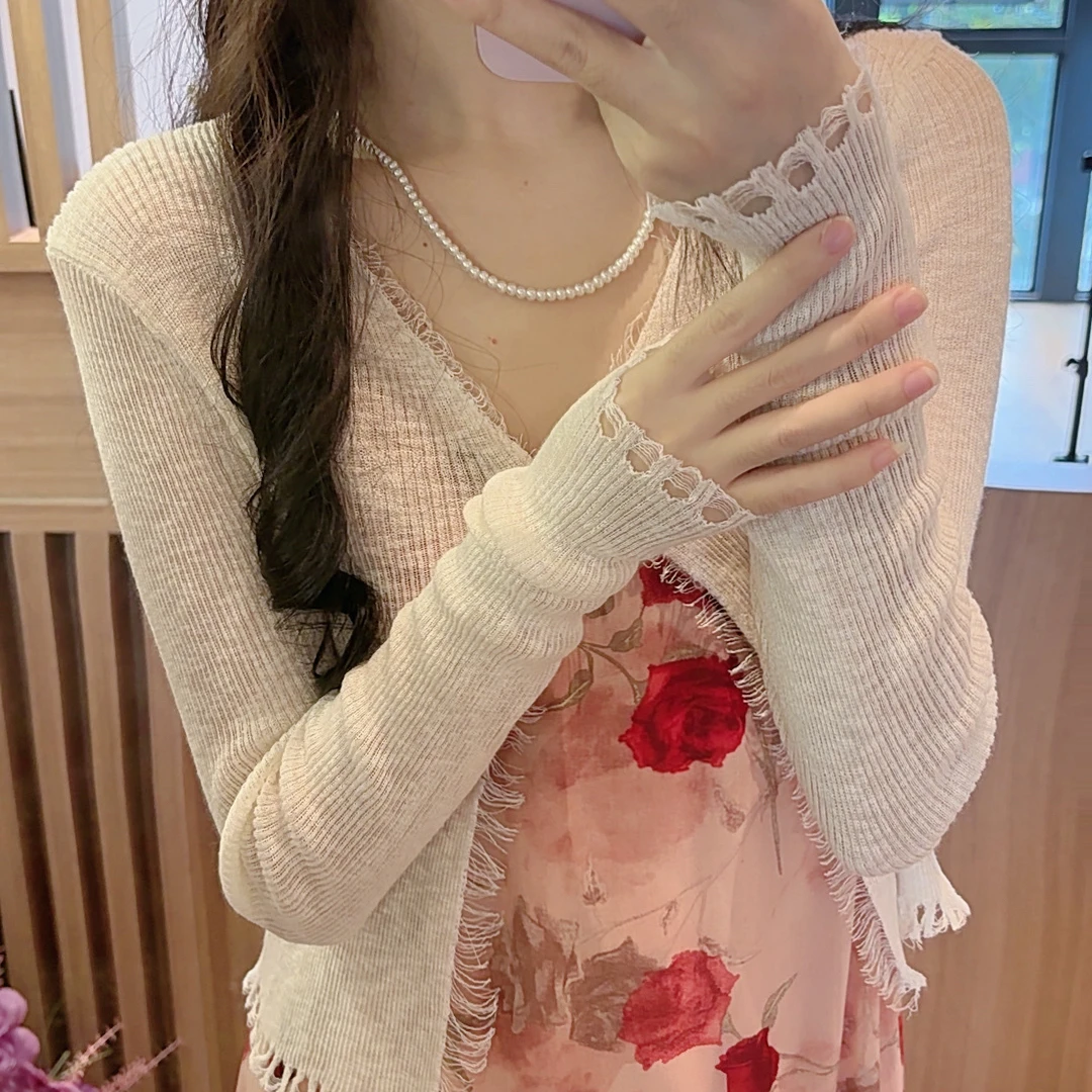 冰丝开衫女夏季薄款短款白色v领针织上衣披肩小外搭配裙子5562