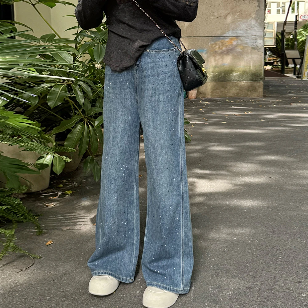 楠序【随便搭】源子微胖女装 2025年碎钻浅蓝色直筒牛仔裤女YZ37181