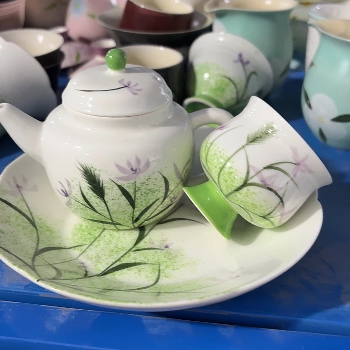 你奶奶们你们男男女女默默默默