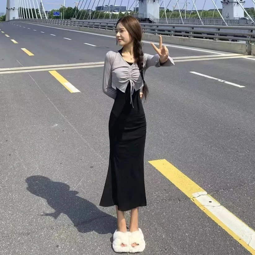 社会女鱼尾裙套装快手网红同款开叉收腰包臀挂脖连衣裙+长袖罩衫