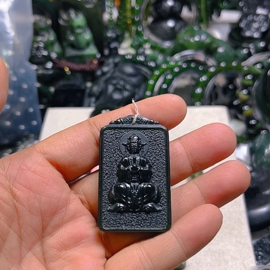****糖未镶嵌蛇纹石玉泰山玉