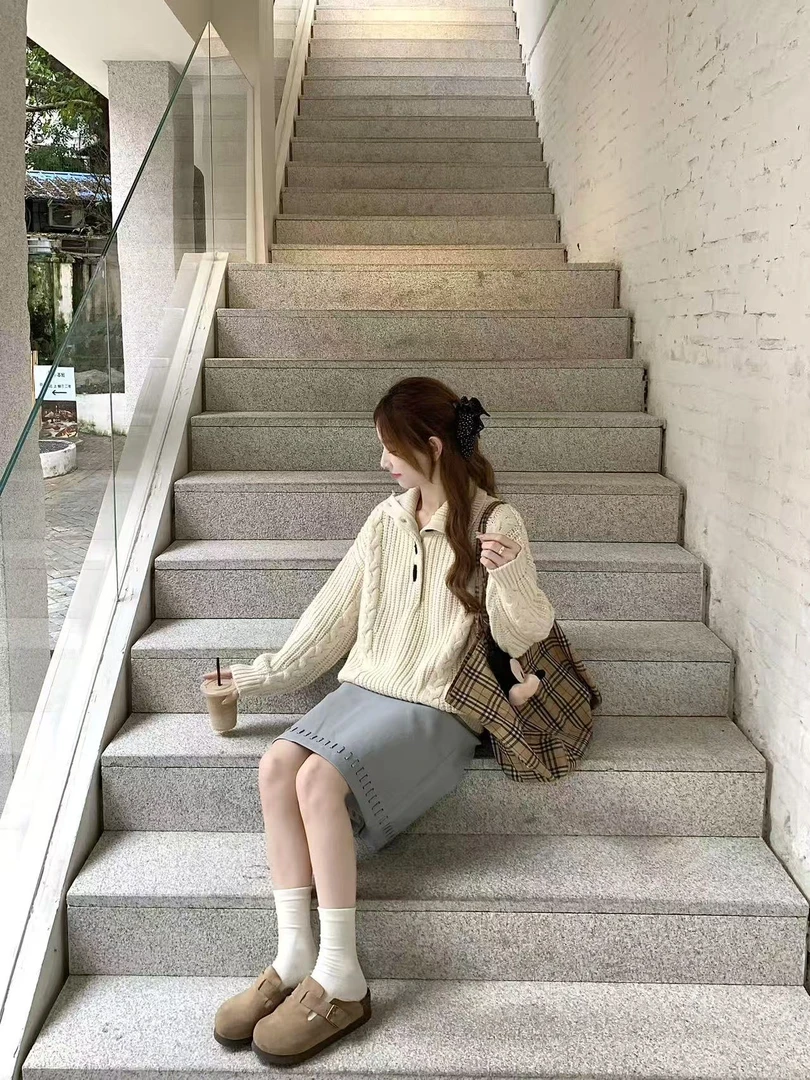 2025秋季新款韩系复古慵懒风麻花翻领针织衫毛衣上衣百搭半身裙