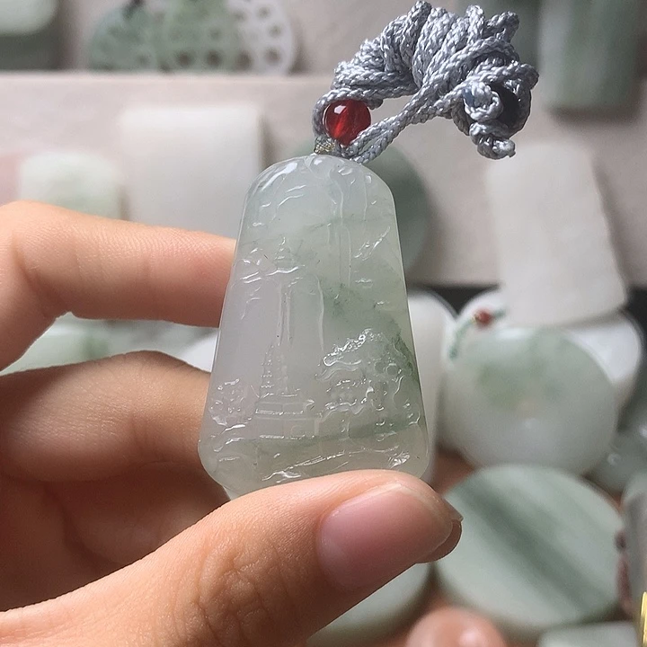 石英质玉未镶嵌颈饰