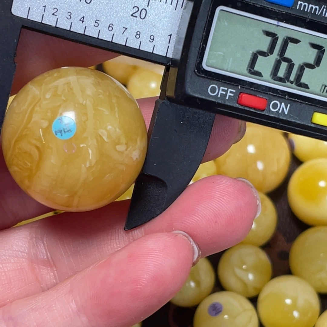 未镶嵌蜜蜡裸石398微瑕