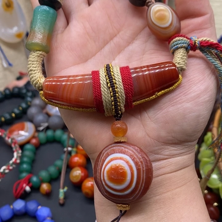 玛瑙/玉髓颈饰未镶嵌