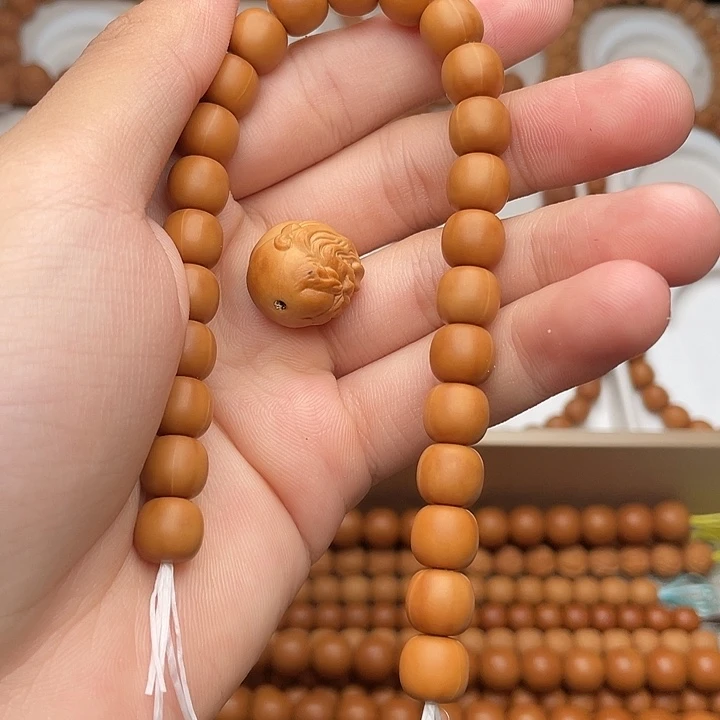 L***L手串猴头核桃全品老型手串