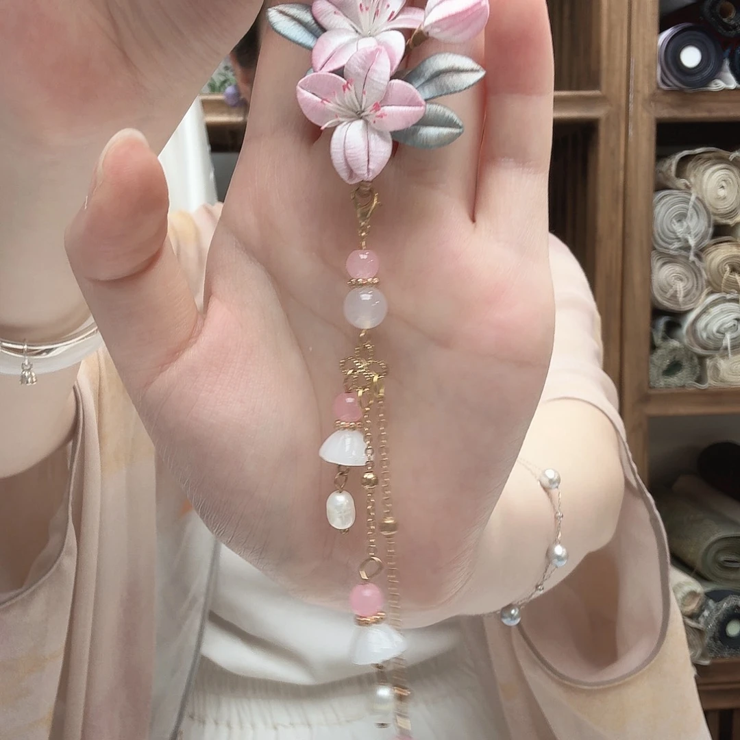 织绣桃花压襟真丝绣花线