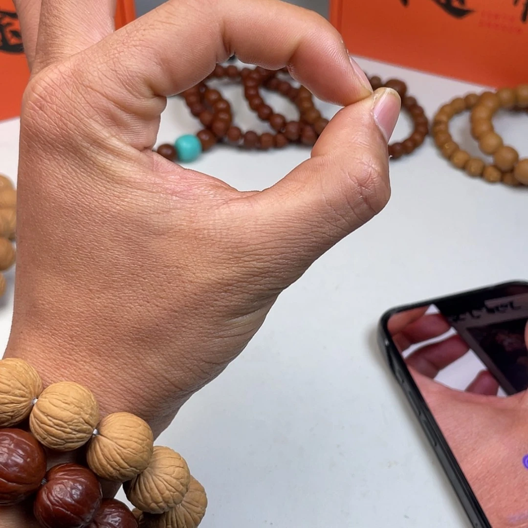 【闪购商品】猴头核桃手串太*随机串