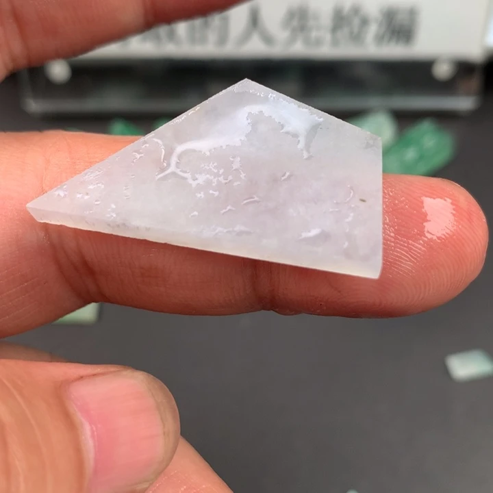 定制翡翠未镶嵌材料定制