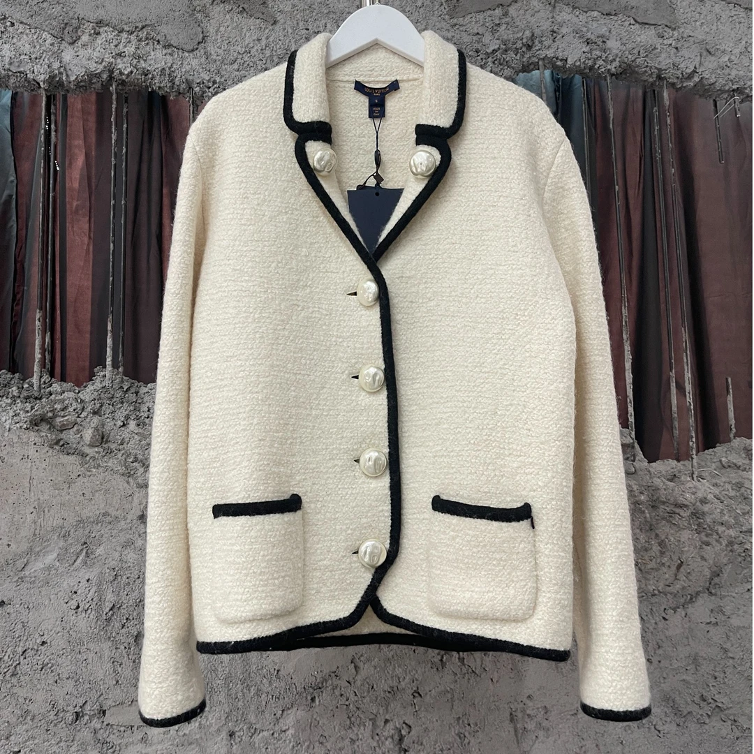 99新 LouisVuitton/路易威登 珍珠纽扣毛呢外套/s码/ 公价26800