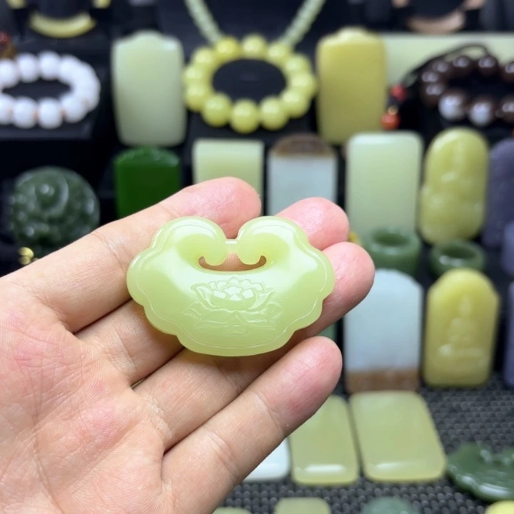 【闪购商品】和田玉未镶嵌颈饰