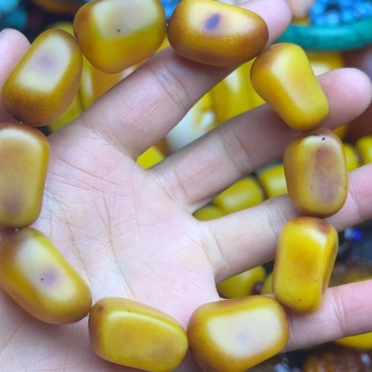 琥珀未镶嵌手链蜜蜡