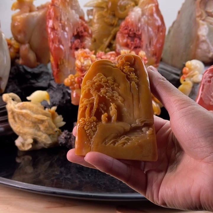 田黄石香山雅聚摆件