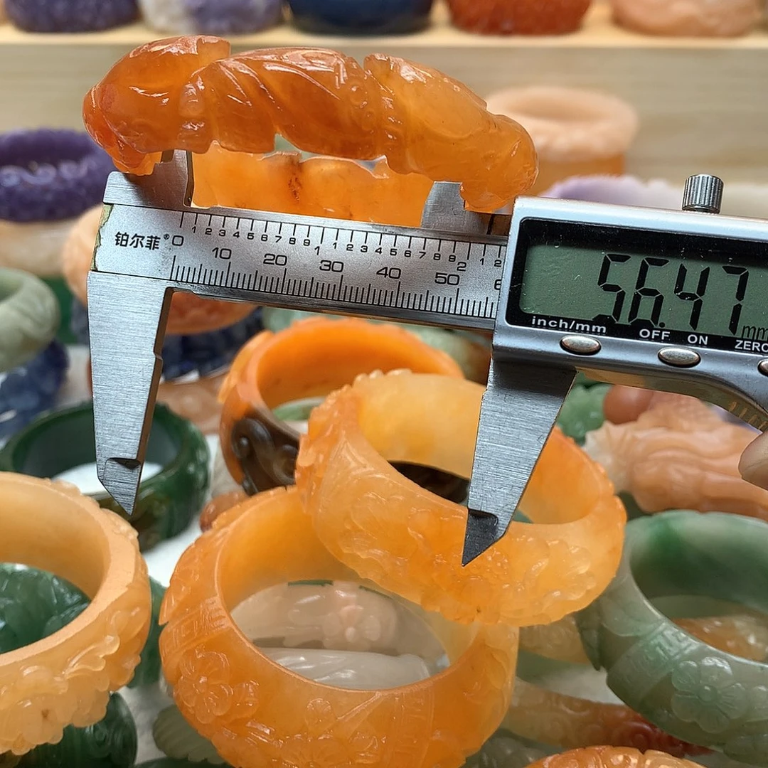 未镶嵌手镯石英质玉