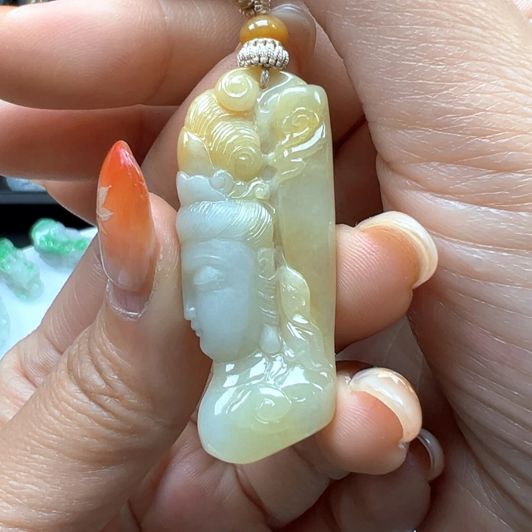 翡翠颈饰未镶嵌观音头