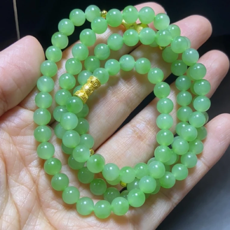 俄碧乌兰海苹果绿精美百搭颈饰