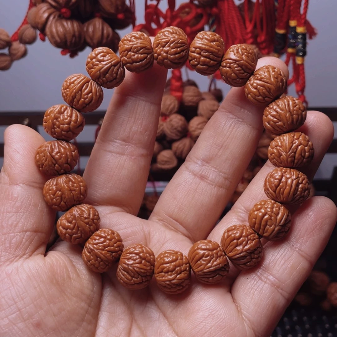 木质类龙纹桃枭手串