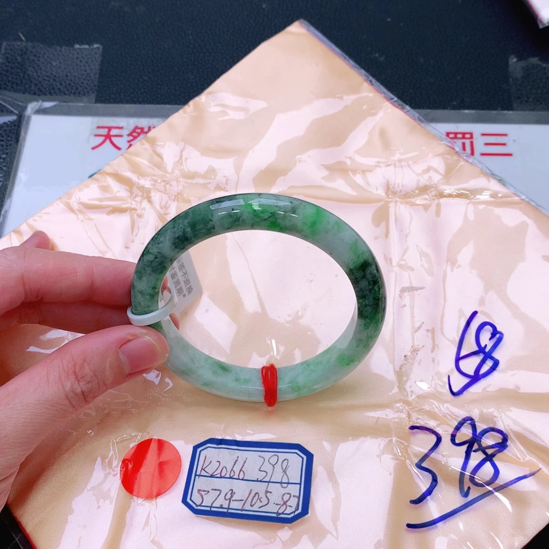 未镶嵌手镯翡翠缅甸翡翠手镯