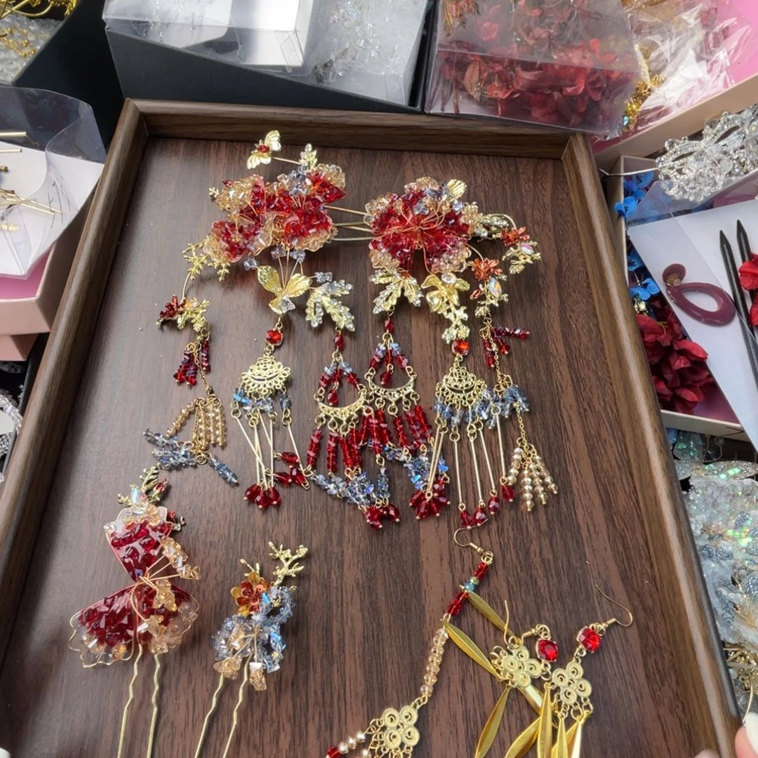 混合材质新娘头饰