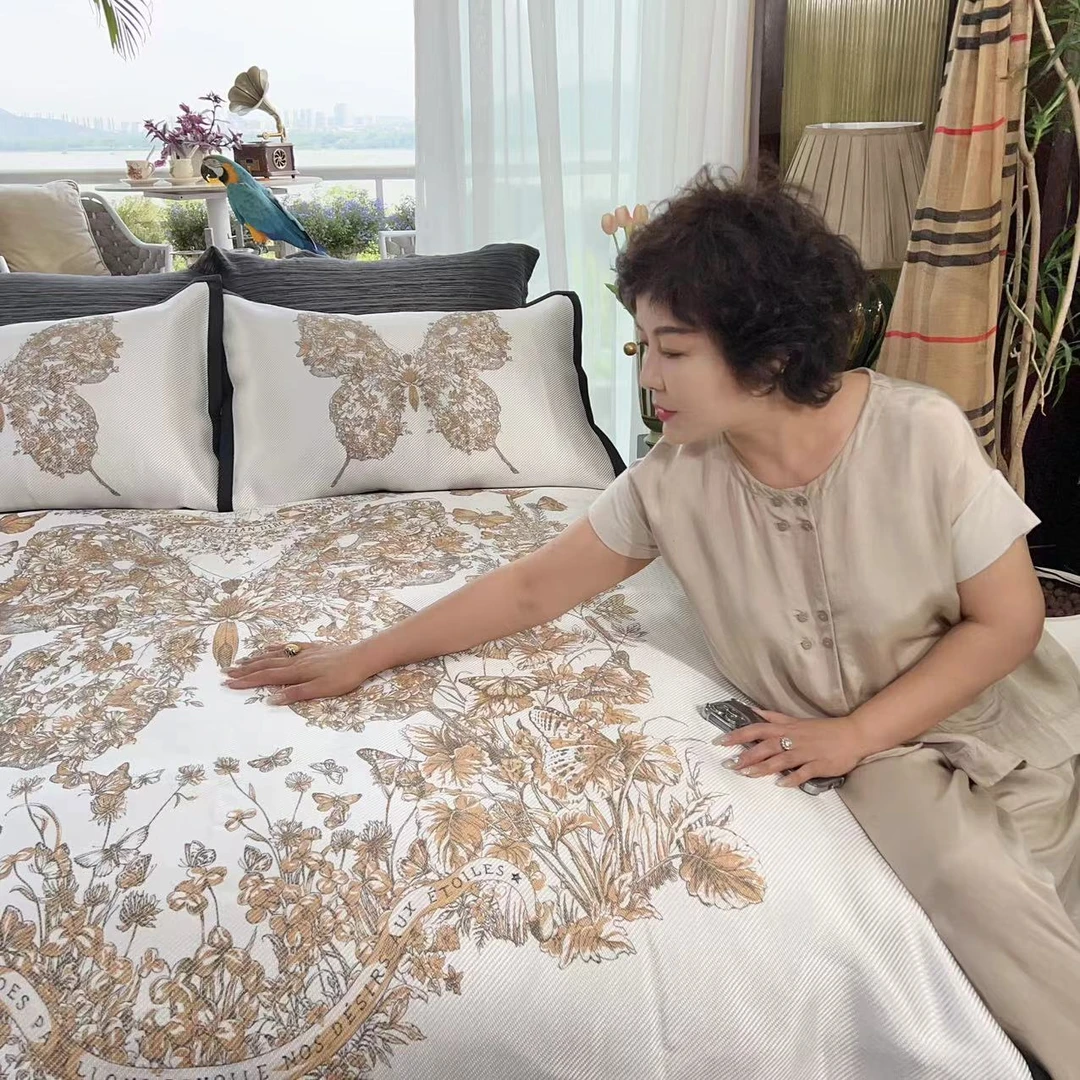 【蝴蝶金色】.-轻奢数码印花冰藤软凉席.