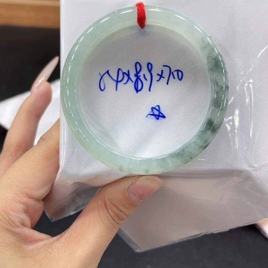 未镶嵌手镯翡翠翡翠