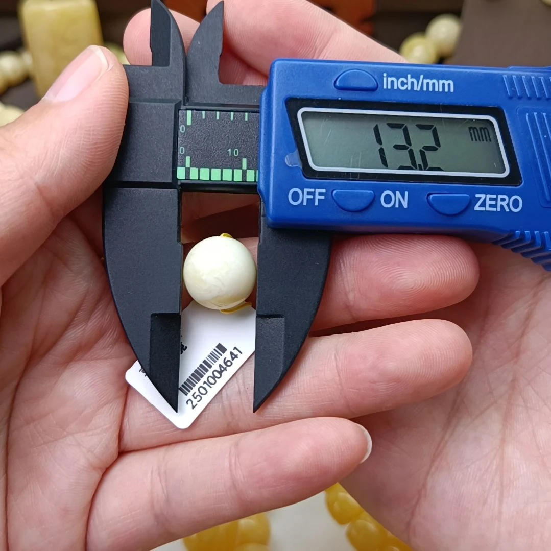 未镶嵌蜜蜡裸石13.2圆珠瓷白蜡