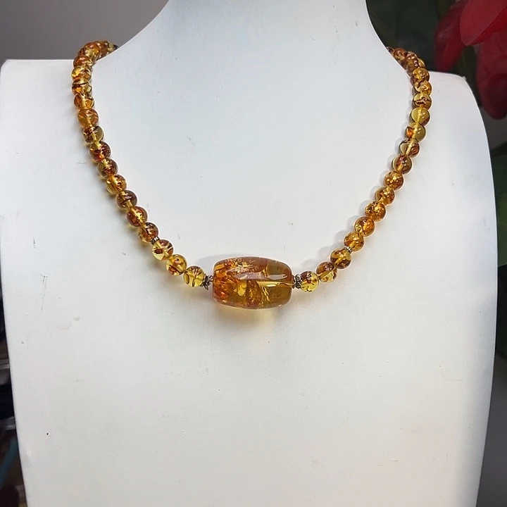 琥珀（花珀）颈饰未镶嵌