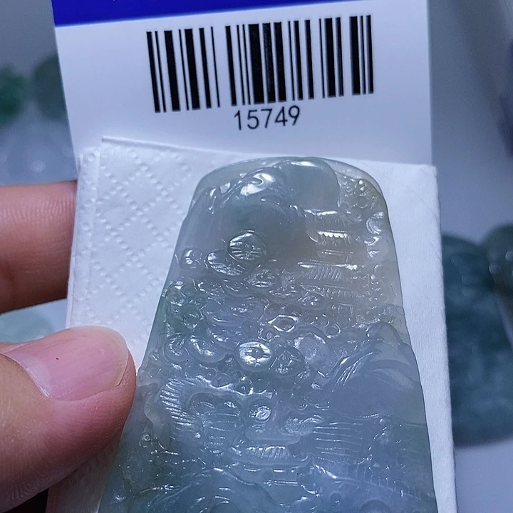 翡翠未镶嵌颈饰天光墟翡翠市场现金代购