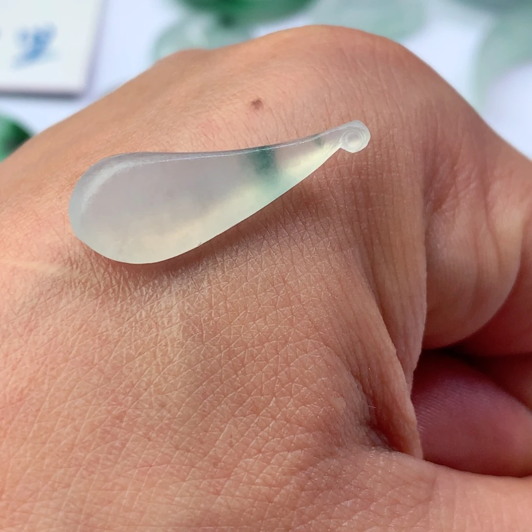 定制翡翠未镶嵌包工